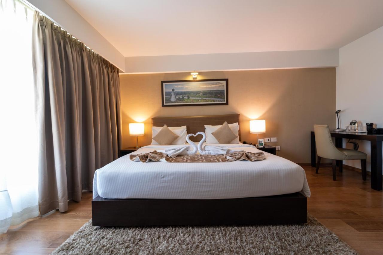 Signature Club Resort Devanahalli Zewnętrze zdjęcie